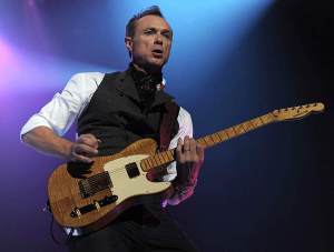 SB09dub,GK-BrianRasic32 Gary Kemp in Dublin: “can still whack out a tune”, said the Irish Times. Picture © by Brian Rasic