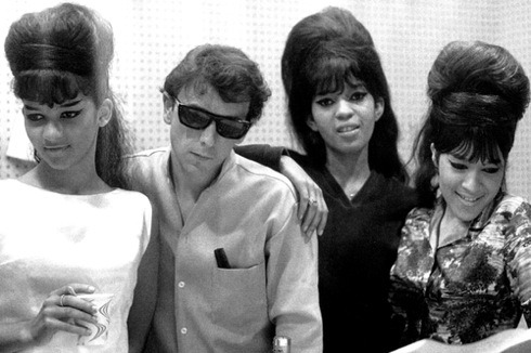 The Ronettes, Phil Spector, Frosty the Snowman, Be My Baby, Wall of Sound, 1963