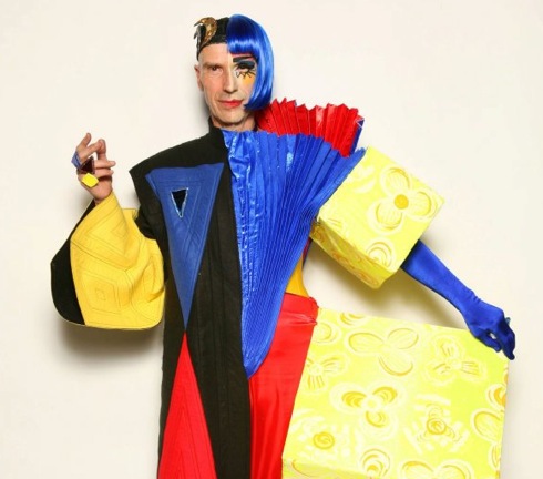 AMW09,AL British Guide To Showing Off ,Andrew Logan, Alternative Miss World,beauty, pageant