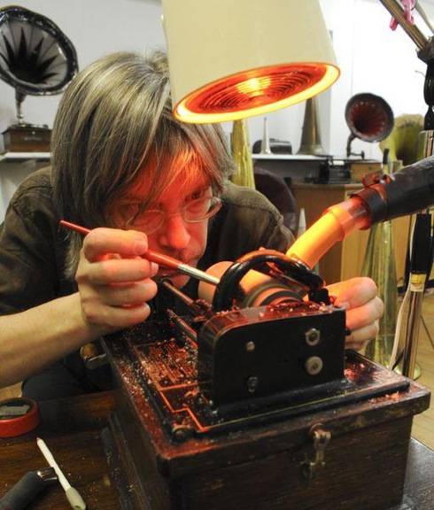 Aleks Kolkowski ,wax recording,phonograph