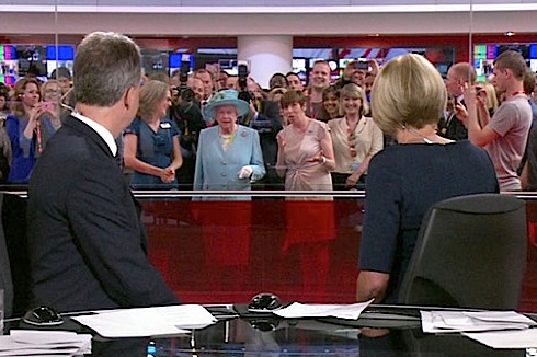 4 – Live on air: “Who, me?” Somebody finally enlightens HMQ that one is in fact being seen by millions and the rolling news transmission has come to a grinding standstill. (Videograbs from BBC) 