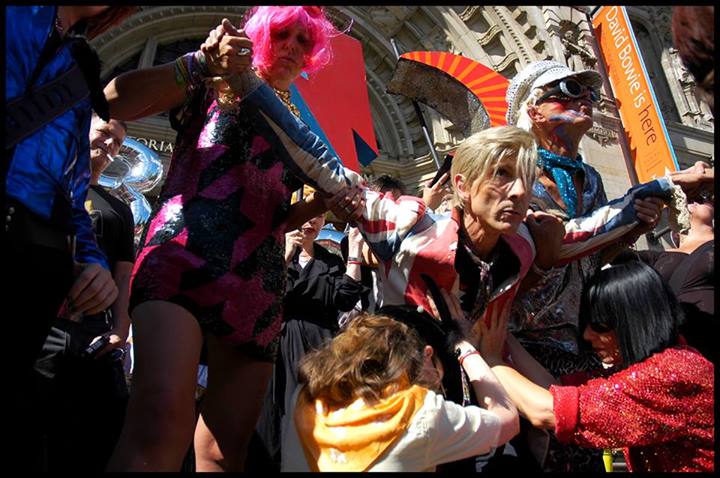 Occupy Bowie , V&A, exhibitions, fans,flash mob,David Bowie