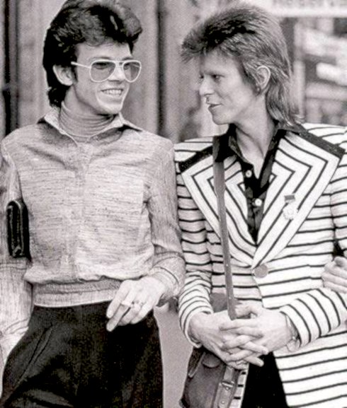 David Bowie, pop music, Freddie Burretti, costume, designer, modelling,
