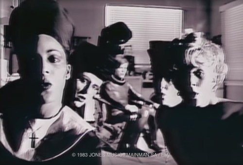 Ashes To Ashes, David Bowie, video, pop music,Ashes To Ashes 